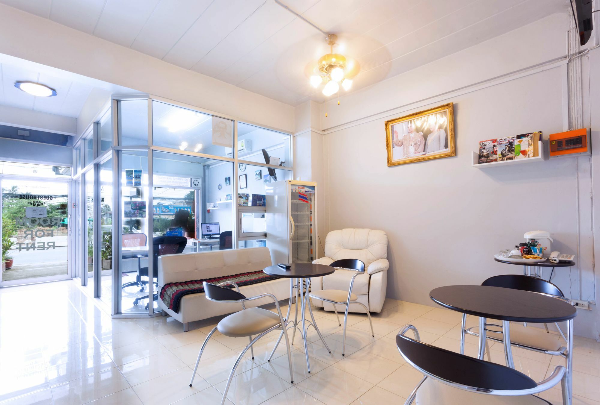 Luna Guesthouse And Travel Rawai Экстерьер фото